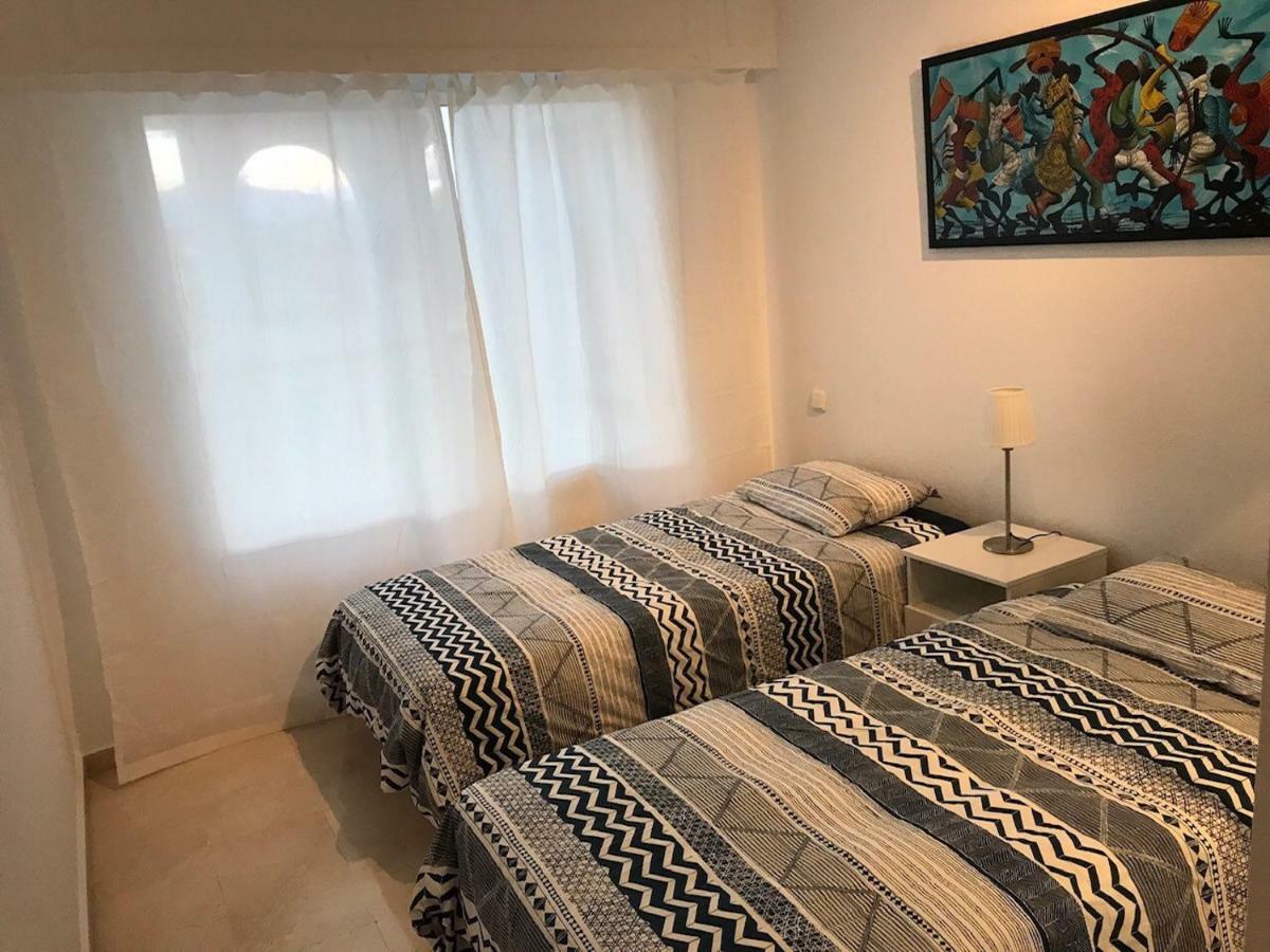 Marbella - Estepona Beach Frontline Apartment エクステリア 写真