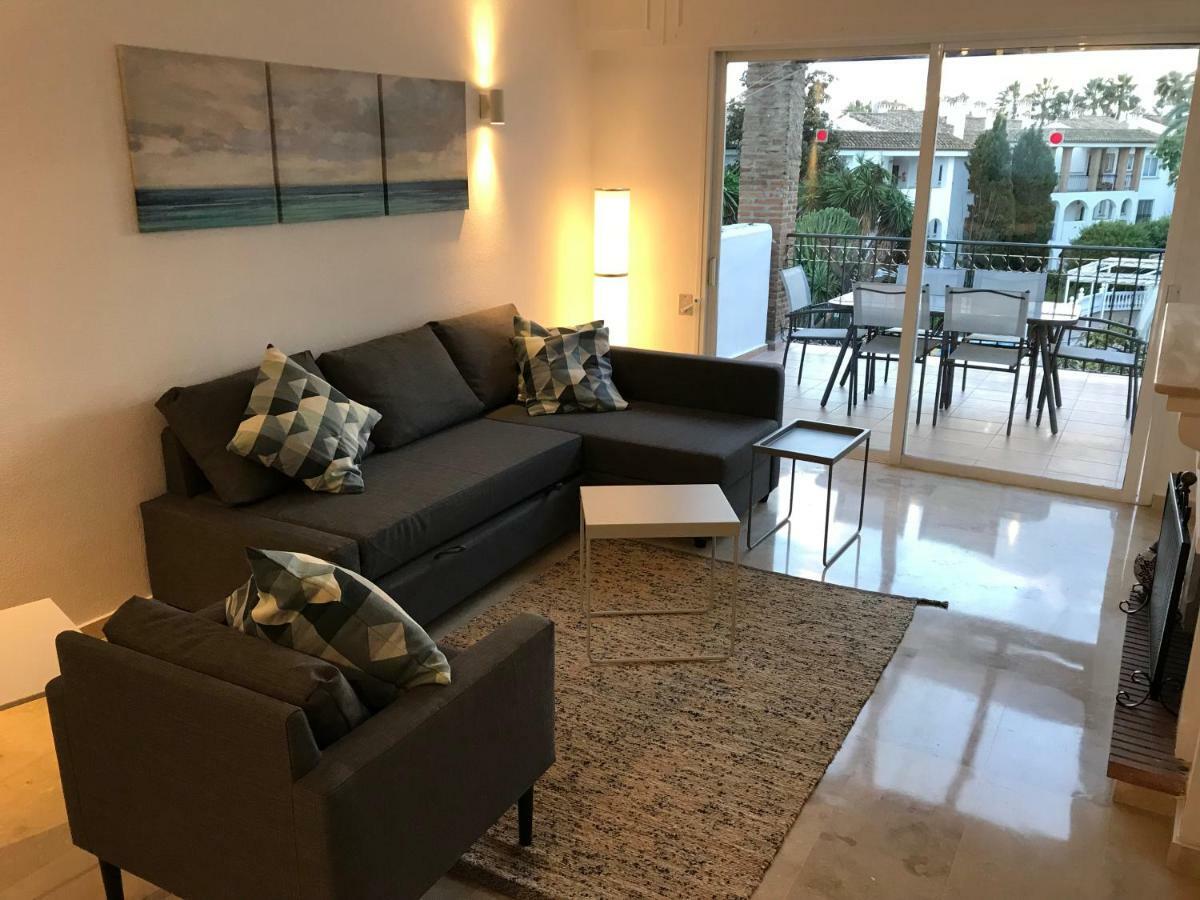 Marbella - Estepona Beach Frontline Apartment エクステリア 写真