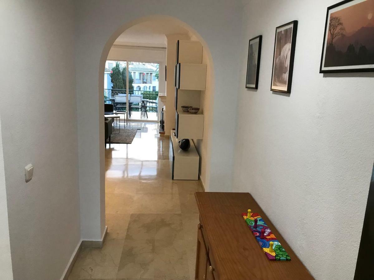 Marbella - Estepona Beach Frontline Apartment エクステリア 写真