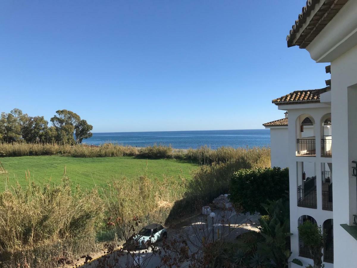 Marbella - Estepona Beach Frontline Apartment エクステリア 写真