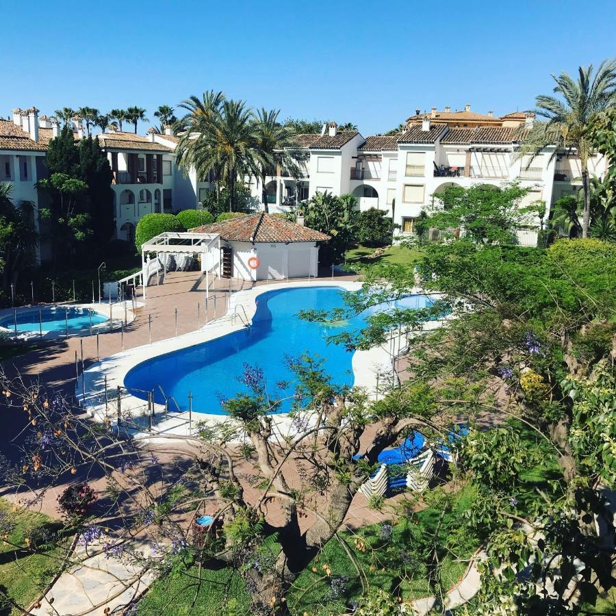 Marbella - Estepona Beach Frontline Apartment エクステリア 写真